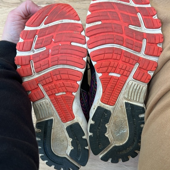 Brooks Adrenaline 19 GTS Womens Size 9 Running Shoes - Picture 12 of 12